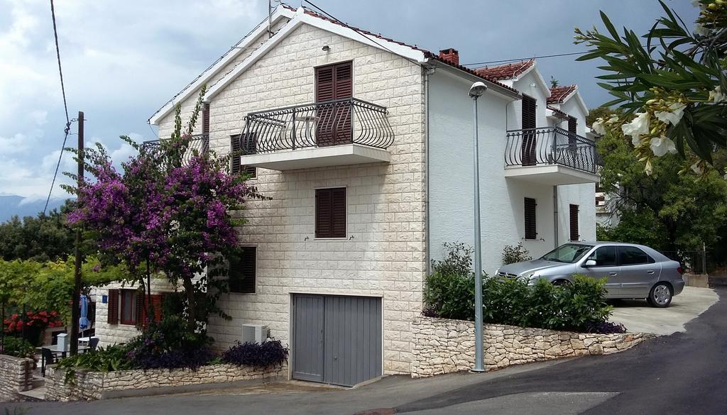 Apartments Raic Supetar Exterior photo